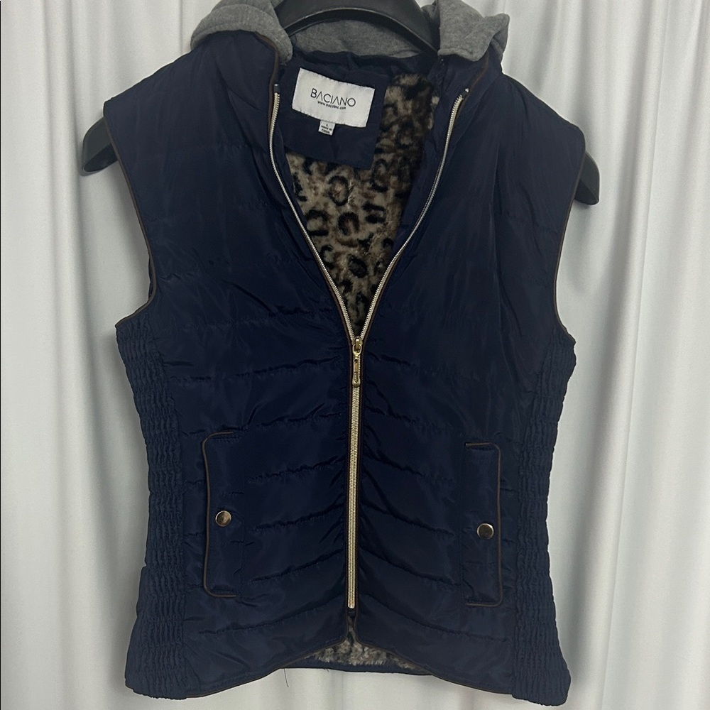 Baciano Women's Navy Vest with Leopard Lining